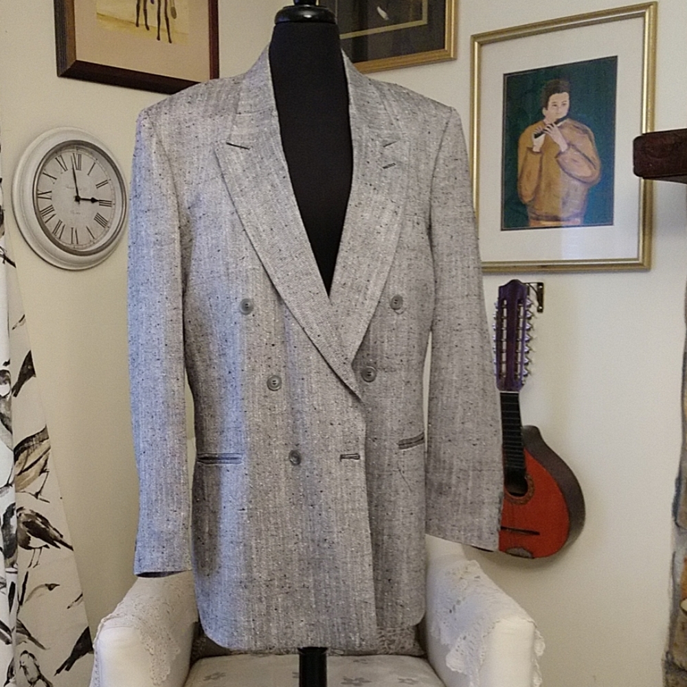 009 Men's Suit Raffinatti Size 42/43. W 35